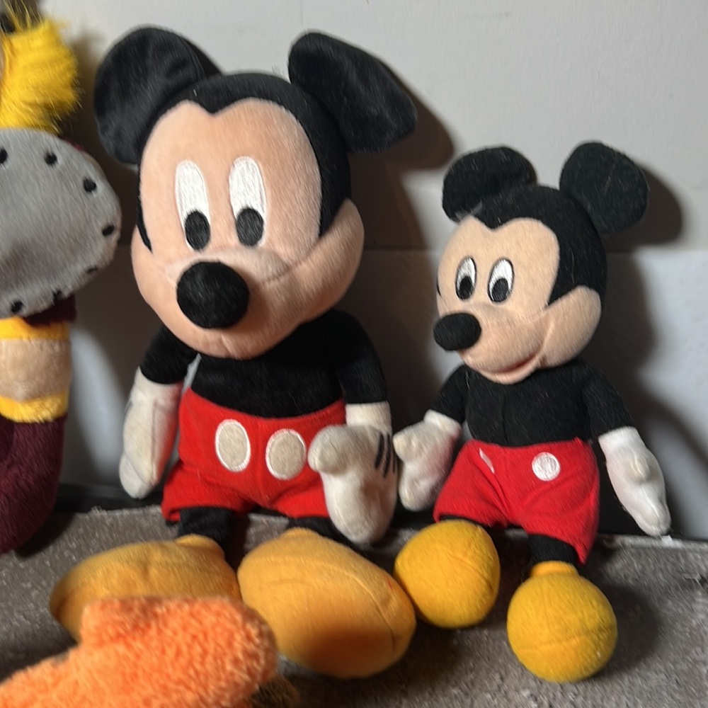 Vintage 4 Assorted Plush Figurines - Picture 3 of 4